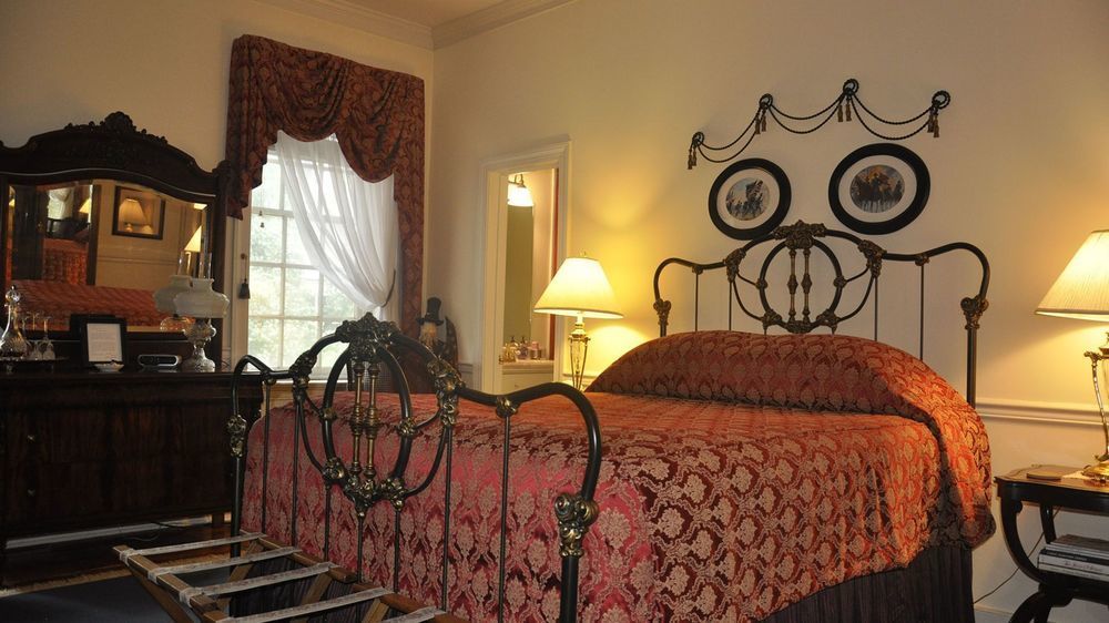 The Richard Johnston Inn & 1890 Caroline House Fredericksburg Exteriör bild